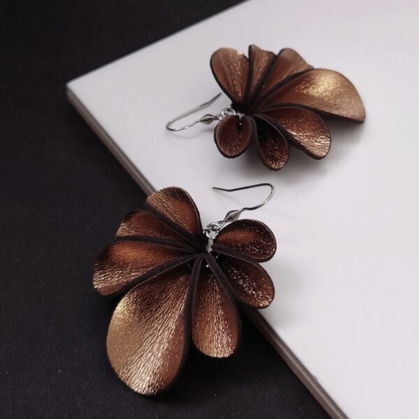 WIRE EARRINGS