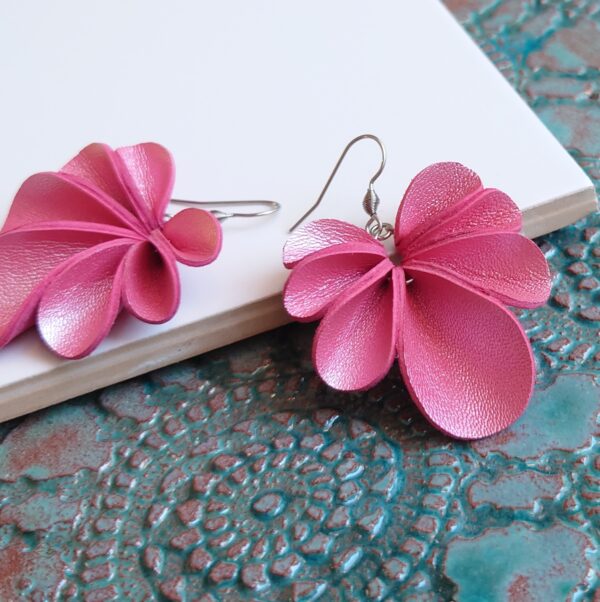 WIRE EARRINGS