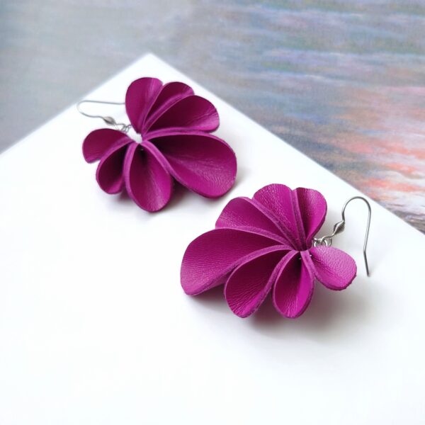 WIRE EARRINGS