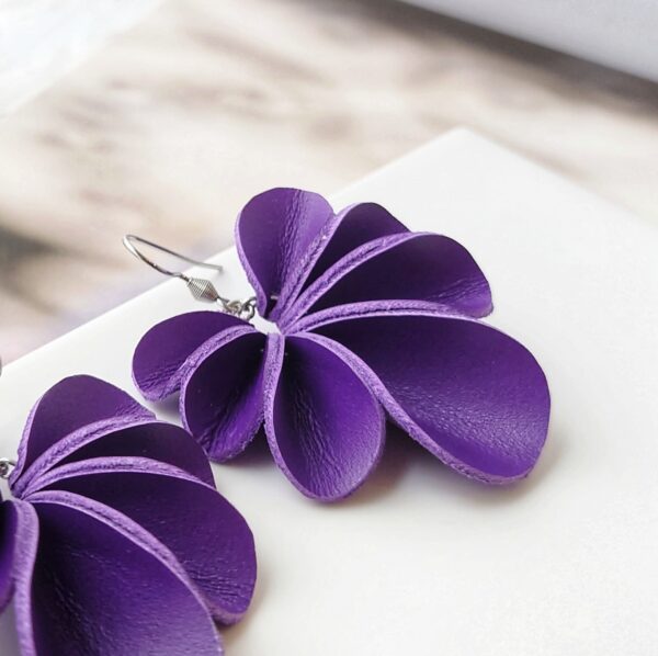 WIRE EARRINGS