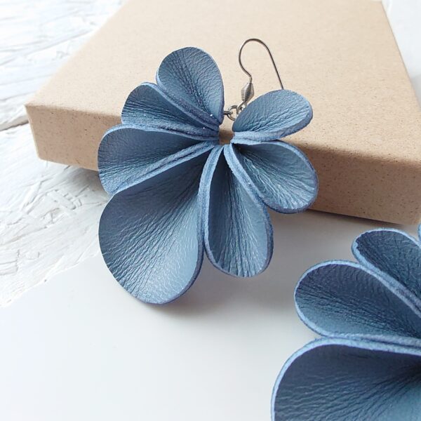 WIRE EARRINGS